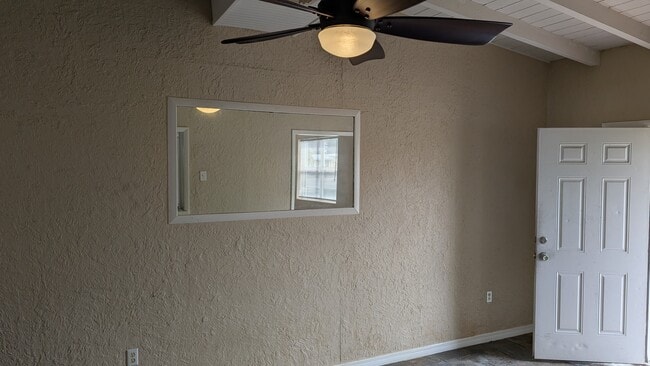 8124 Herbison Ave in North Port, FL - Building Photo - Building Photo