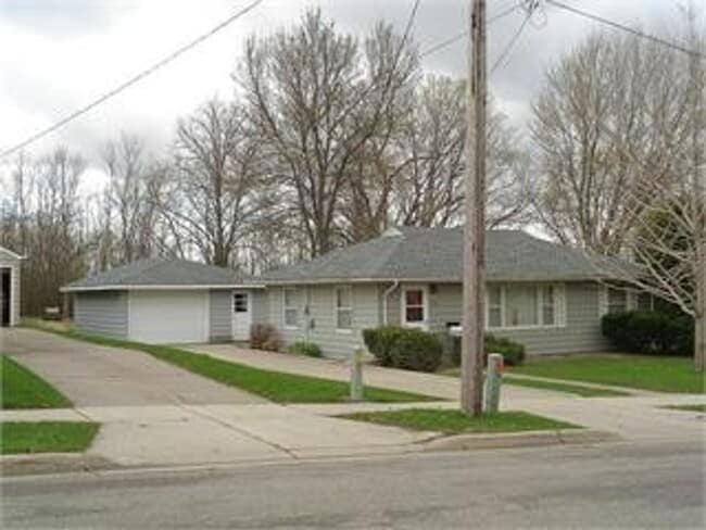 property at 755 6th St NE