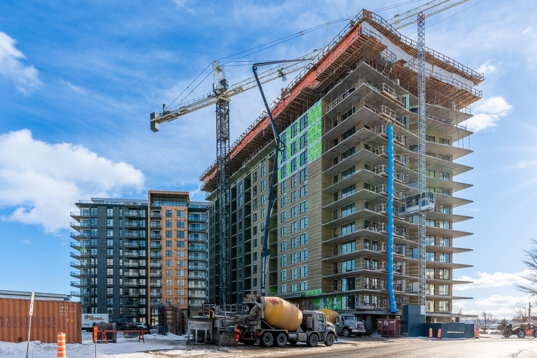 Le Proxi II in Lévis, QC - Building Photo