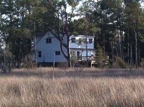 14290 Ridge Rd in Bloxom, VA - Foto de edificio - Building Photo