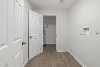 1626 6th St in Lake Charles, LA - Building Photo - Building Photo