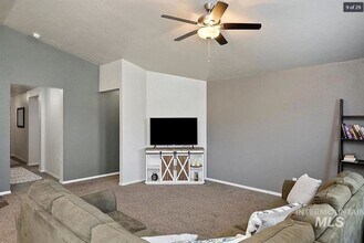 3806 W Newland St in Meridian, ID - Building Photo - Building Photo