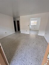 926 NW 5th St in Miami, FL - Building Photo - Building Photo