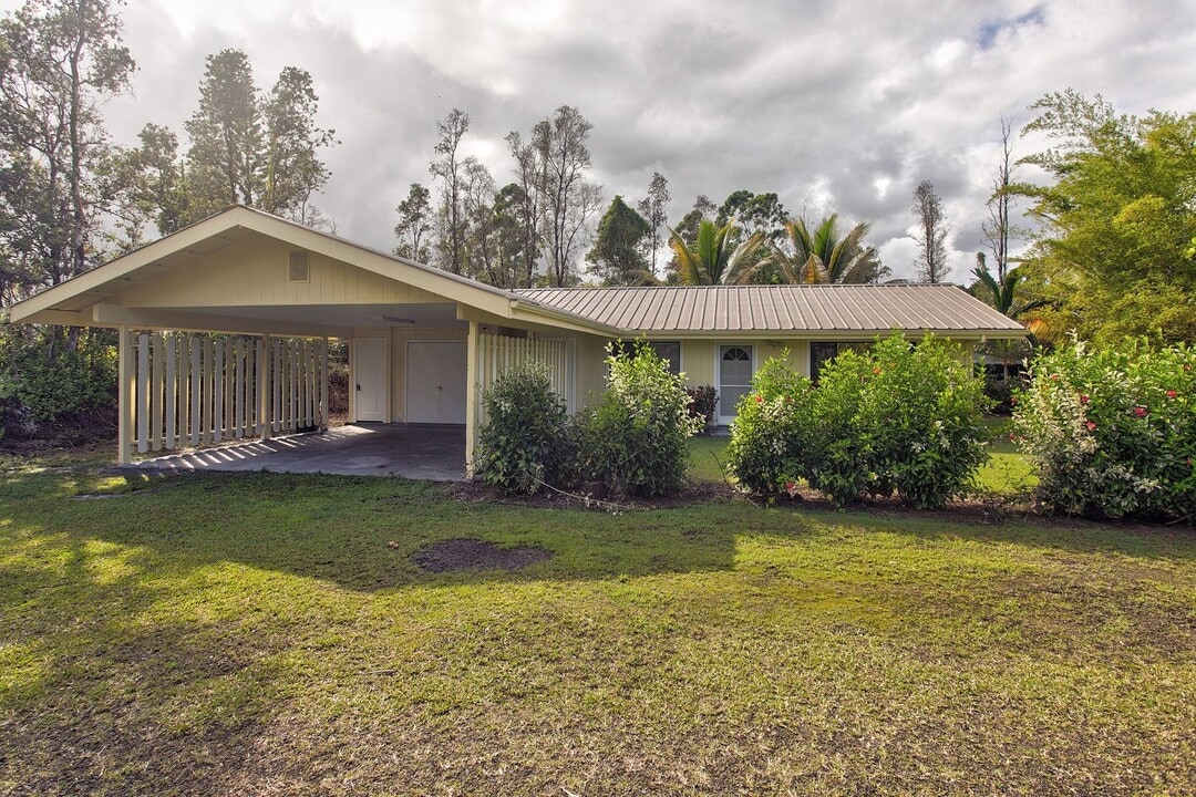 15-1553-1553 24th Ave in Keaau, HI - Building Photo