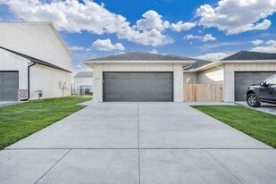 3747 West 30th St N in Wichita, KS - Building Photo