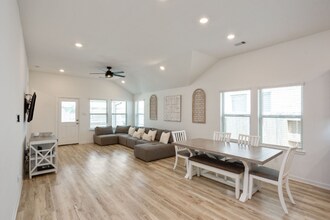 4827 Chestnut Valley Ln in Katy, TX - Foto de edificio - Building Photo