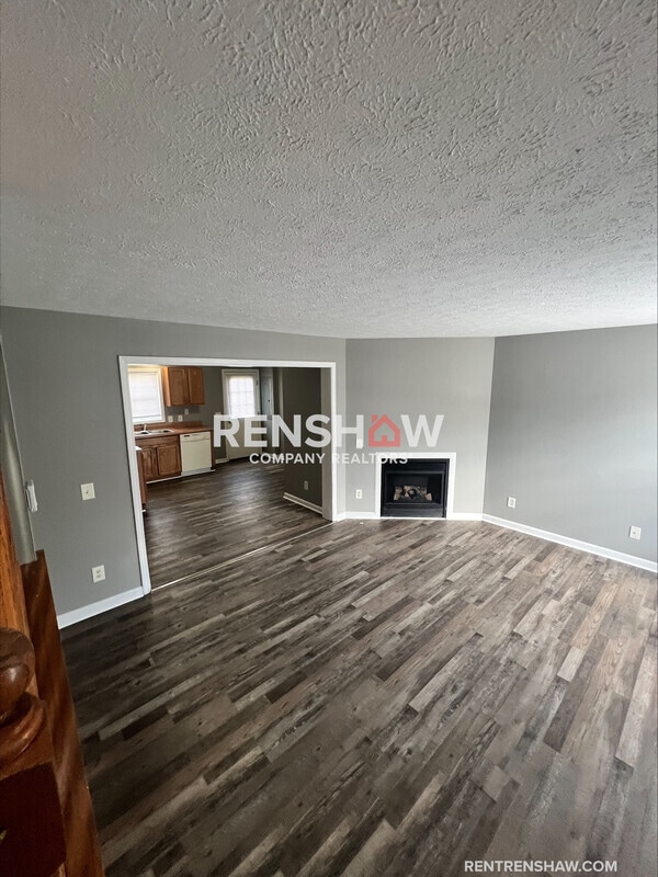 161 Cloverdale St in Jackson, TN - Building Photo - Building Photo