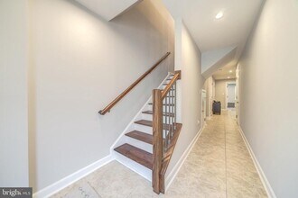 9263 Wood Violet Ct in Fairfax, VA - Building Photo - Building Photo