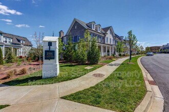 9054 Berry Farms Crossing in Franklin, TN - Building Photo - Building Photo