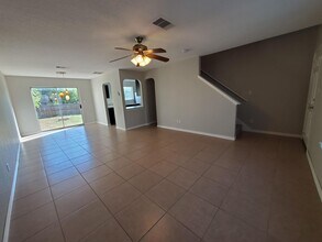 2606 Sunview Lake in San Antonio, TX - Building Photo - Building Photo