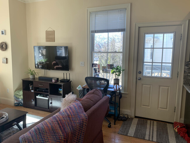 15 Sparhawk St in Boston, MA - Building Photo - Building Photo