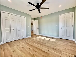 220 Merriman Rd in Hendersonville, NC - Building Photo - Building Photo