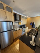 354 Dorchester St in Boston, MA - Foto de edificio - Building Photo