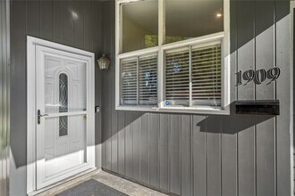 1909 16th Ave N in Texas City, TX - Building Photo - Building Photo