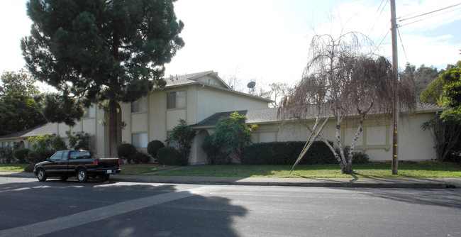 2101 Rock Street in Mountain View, CA - Building Photo - Building Photo