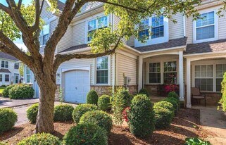 1674 Rockcress Dr in Jamison, PA - Building Photo