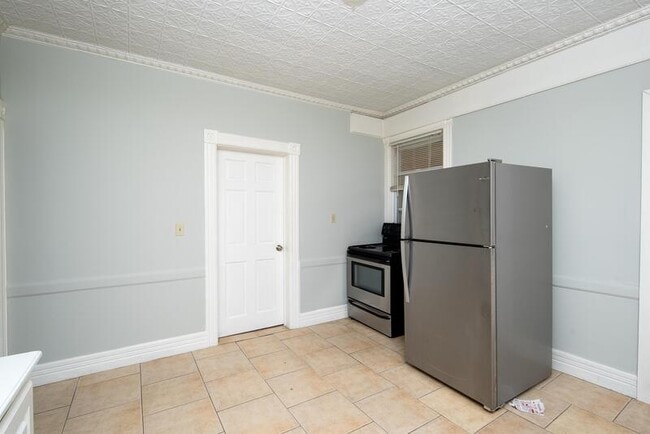 233 Stow Ave in Troy, NY - Building Photo - Building Photo