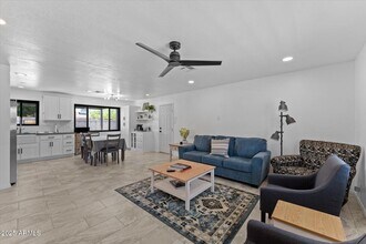 7531 E Belleview St in Scottsdale, AZ - Building Photo - Building Photo