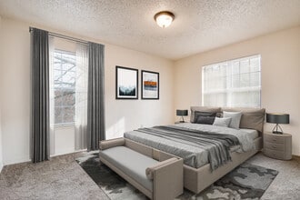 C&W Grandview Apartments in Fayetteville, AR - Building Photo - Building Photo