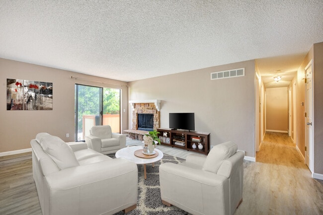 6505 Kalua Rd, Unit 202 in Boulder, CO - Building Photo - Building Photo