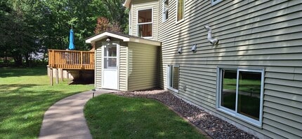 5930 Cranberry Dr, Unit 5930 Unit A in Wyoming, MN - Building Photo - Building Photo