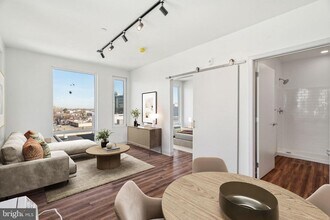 4240 Chestnut St in Philadelphia, PA - Building Photo - Building Photo