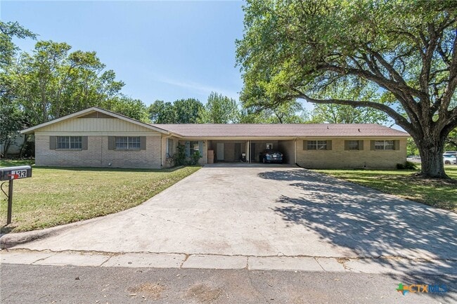 property at 133 Algarita Rd