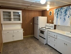 49 Linoberg St, Unit A in Sonora, CA - Foto de edificio - Building Photo