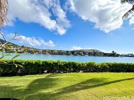 7007 Hawaii Kai Dr in Honolulu, HI - Building Photo
