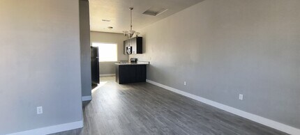 576 W 1045 N in Cedar City, UT - Foto de edificio - Building Photo