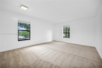 7550 Stirling Rd, Unit V201 in Hollywood, FL - Building Photo - Building Photo