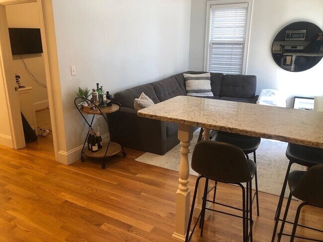 16 Washburn St-Unit -3 in Boston, MA - Building Photo - Building Photo