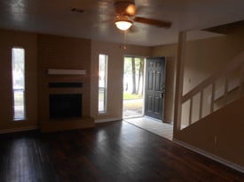 810 San Pedro Dr, Unit B