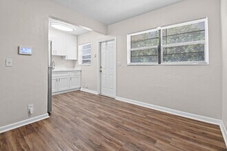 838 45th St in West Palm Beach, FL - Building Photo - Building Photo