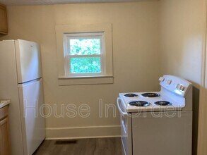510 5th Ave E in Hendersonville, NC - Building Photo - Building Photo