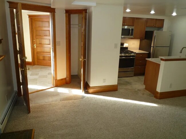 1301 Clayton St, Unit 6 in Denver, CO - Foto de edificio - Building Photo