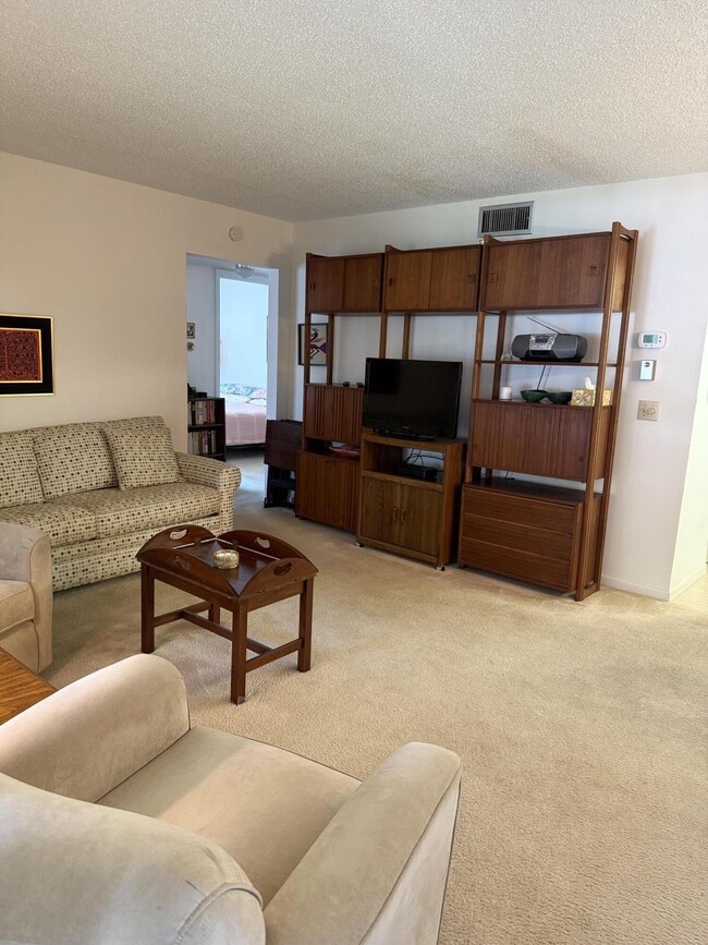 422 Pine Glen Ln in Greenacres, FL - Building Photo - Building Photo