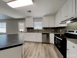 16333 Sun View Ln in Conroe, TX - Building Photo - Building Photo