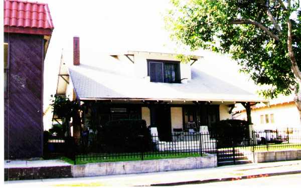 1724 N Spurgeon St in Santa Ana, CA - Building Photo