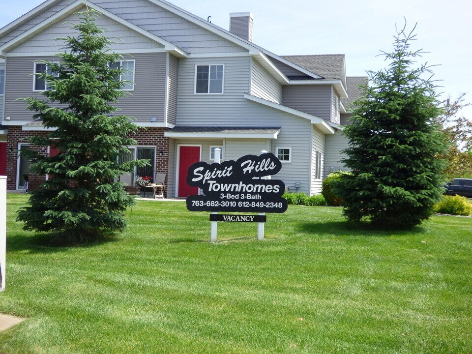 5779 Overlook Ln in Monticello, MN - Building Photo