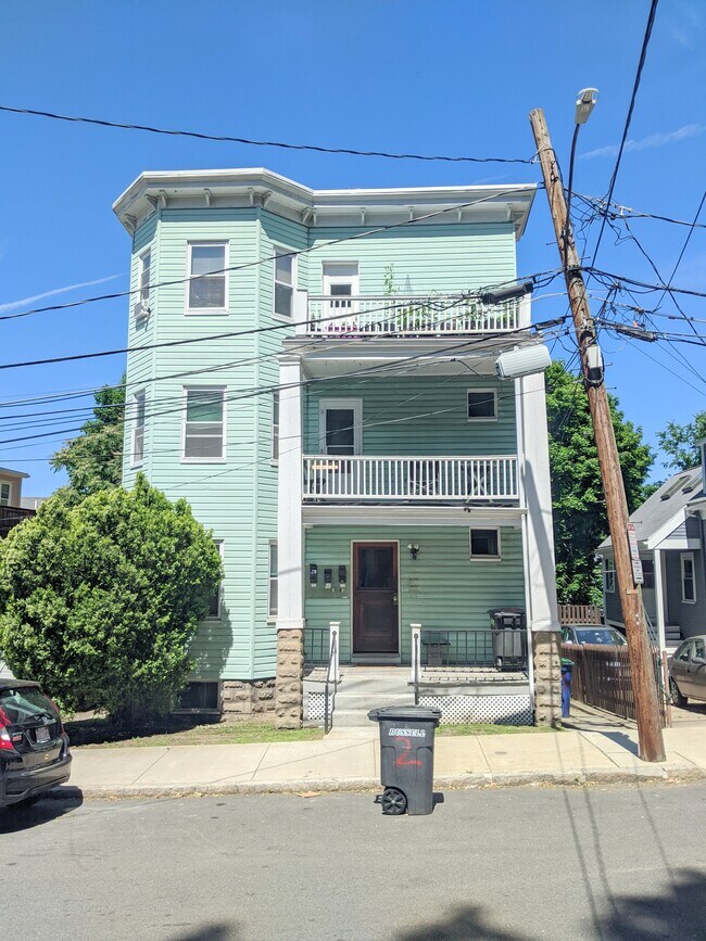 64 Linden Ave, Unit 2