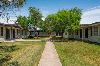 Legacy Apartment Homes in Corpus Christi, TX - Foto de edificio - Building Photo