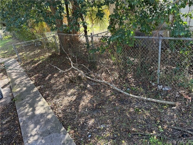 property at 7 N Jackson St