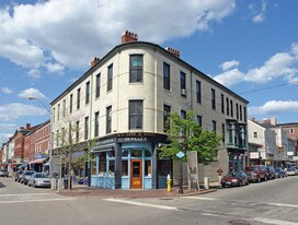 1-9 Market St in Portsmouth, NH - Building Photo