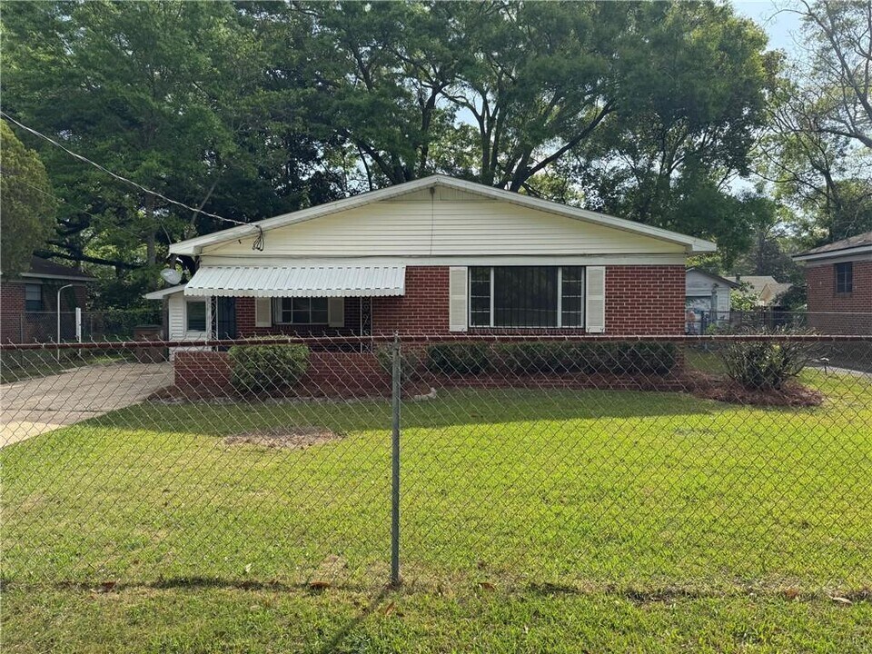 713 Iris Ave in Mobile, AL - Building Photo