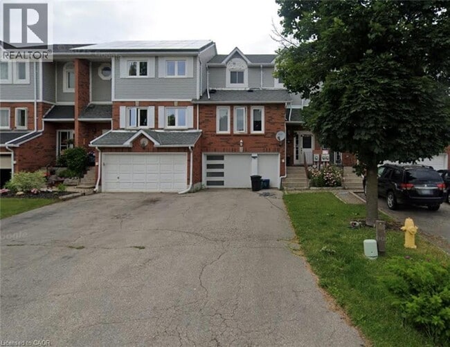 property at 74 Fairgreen Close