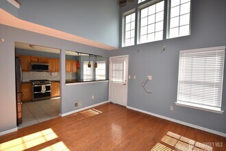 24 Hawthorne Rd in North Brunswick, NJ - Building Photo - Building Photo