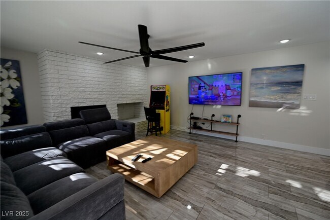 property at 1716 Cochran St