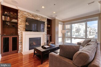 903 Valencia Ct in Baltimore, MD - Building Photo - Building Photo