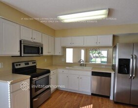 18144 Canal Pointe St in Tampa, FL - Building Photo - Building Photo